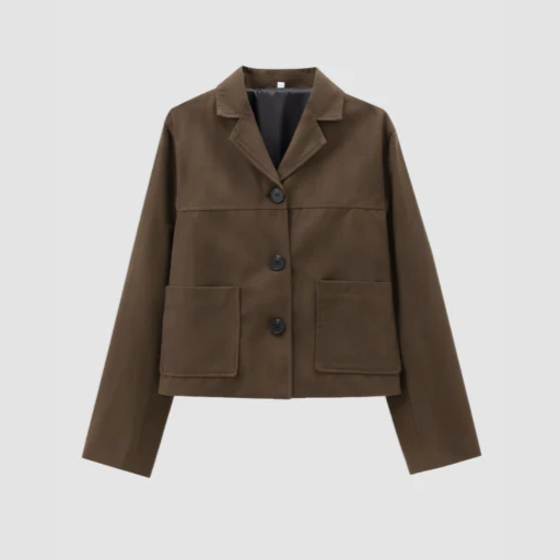 Veste courte femme coupe droite avec poches plaquées et boutons